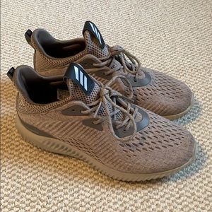 Adidas Alpha bounce